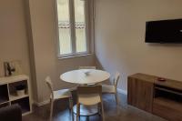 109C Mezzocannone Cozy apartament Centro Storico - Ferienwohnung Neapel