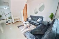 Casa Hotel Bewell - Los colores Medellín - B&B Medellín