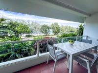 Ulysses 1 - 1 Bedroom Spacious Ocean Views - B&B