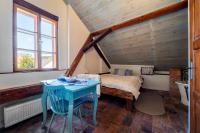 Queen Room with Garden View
