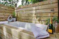 Apartment with Garden View