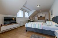 King Studio with Sofa Bed