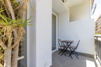 Apartment mit Balkon