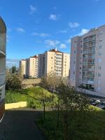 Azor International Apartment II - B&B