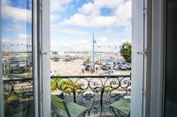 -BOSCO- Elegant T3 avec balcon et vue sur le port - Bed and Breakfast