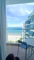 Timur Bay Sea View & Pool View 2BR Family Suite - Chambres d’hôtes Kampung Seberang Baluk