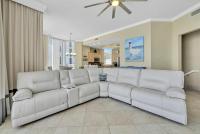 Beautiful Spacious Penthouse 2 Story Beach Front Condo Sleeps 12! - B&B Destin