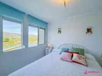 Apartamento de 2 dormitorios con balcón