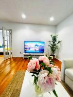 Central stylish beach pad - B&B