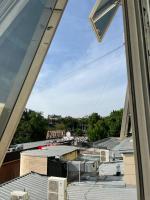 Семейные Апартаменты с двумя спальнями в центре города на Кунаева - Bed and Breakfast Şımkent