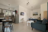 Agatha's central bright modern luxury apartment-2 - B&B