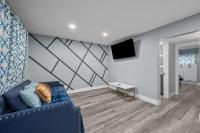 Stylish 2-BR Getaway in Heights with Pool - B&B Houston
