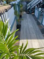 Adama Suites Studio 1B - Ferienwohnung Potters Village