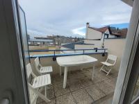 Appartement pour 6 personnes, en centre-ville, avec terrasse exposée Sud, à deux pas de la mer - FR-1-672-34 - B&B