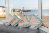 Flamingo Bay - Huge Apartment With Stunning Views - On the beach! - Ferienwohnung Scarborough