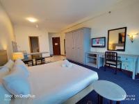 Studio Apartment with Sea View