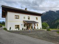 Ferienwohnungen Hubner 1 am Flattachberg - B&B Flattach