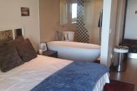 Epic 5 Bedroom mansion - B&B Plettenberg Bay