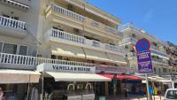Catherine's Beachfront Apartment - B&B