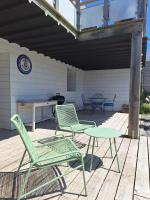 Appartement moderne avec terrasse - proche mer - B&B
