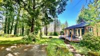 McKenzie River Mountain Resort - B&B Finn Rock