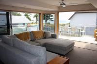 Beachfront Home in Mount Maunganui - B&B Mount Maunganui
