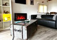 Lodge Cabin with Fabulous Views - Farm Holiday - B&B Stranraer