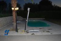 Magnifique studio 2 adultes, 2 enfants Nice, piscine, parking - B&B