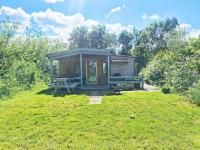 Beautiful Wooden tiny house, Glamping cabin with hot tub 2 - Ferienwohnung Tuxford