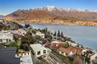 Lakeview Home Retreat at Queenstown Hill - B&B