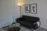 Spacious 2 Bed 2 Bath Apartment & Free Parking - LGW 10min drive - B&B Crawley