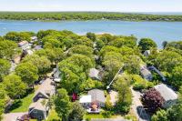 Narragansett Nook - B&B