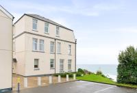 Journeys End with stunning Sea views from the Headland - B&B Coverack