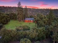 Log cabin oasis with spectacular views & stargazing - B&B