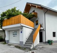 Apartma Guide 360 - Bed and Breakfast