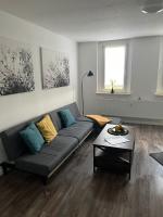 Seyfarthrooms - Crimmitschau 4 - 110qm, über 2 Etagen, zentral gelegen - B&B Crimmitschau