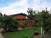 Къща бунгало Градината - B&B