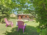 Chalet grand jardin, au calme, proche commerces - B&B La Canourgue