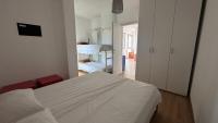Apartamento de 1 dormitorio con vistas al mar