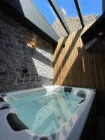 Lodge Spa privatif Le Revella - Bed and Breakfast