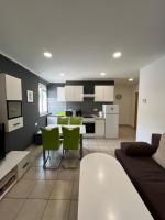 Apartman Luna&Kiara with private parking - Ferienwohnung Rijeka
