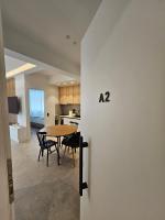 Appartamento con 2 Camere da Letto e Balcone