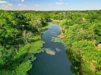 Waterlily Serenity - 2 Bedroom - Creekside - B&B Wimberley