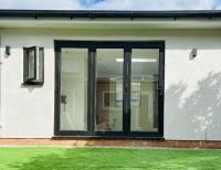 Luxury Garden Suite in Dagenham - Free Parking - B&B