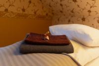 10 Standard Twin Room with Private Bathroom