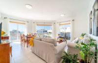Ocean View PENTHOUSE - Bed and Breakfast Armação de Pêra