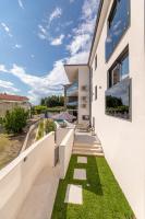 Villa Aurea Apartments de Luxe Malinska Luxus Apartments mit beheiztem Pool Insel Krk - Chambres d'hôtes Malinska