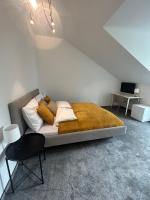Deluxe Double Room with Shower
