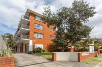 MadeComfy Trendy Apartment on Dee Why Beach - B&B