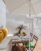 Sunny & Charming Oeiras Historical Center House - Ferienwohnung